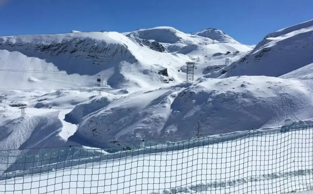 Getaway for 10 Near Slopes