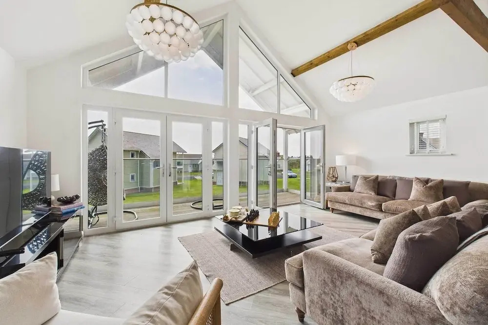Host Stay Bay View Lodge