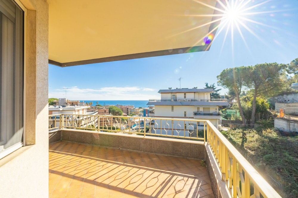 Sun & Sea Homes by Wonderful Italy