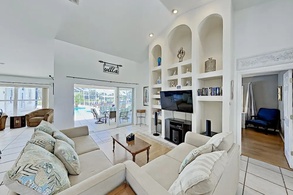 1458viki 7 Bedroom Home