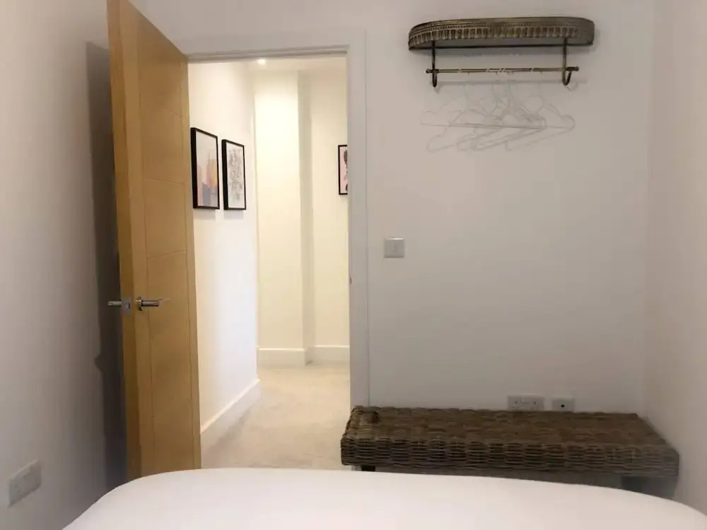 Stylish 2 Bedroom Property With Free Parking