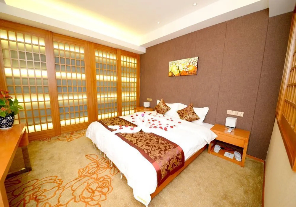 Qiandaohu Jinqiuyuan Hotel