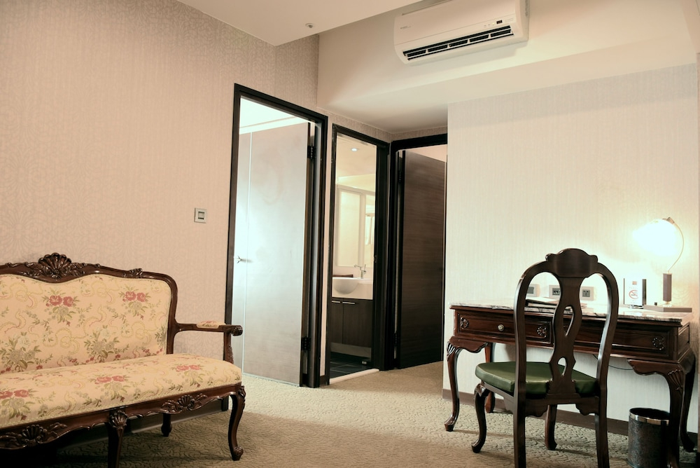 Royal Seasons Hotel Taichung Zhongkang