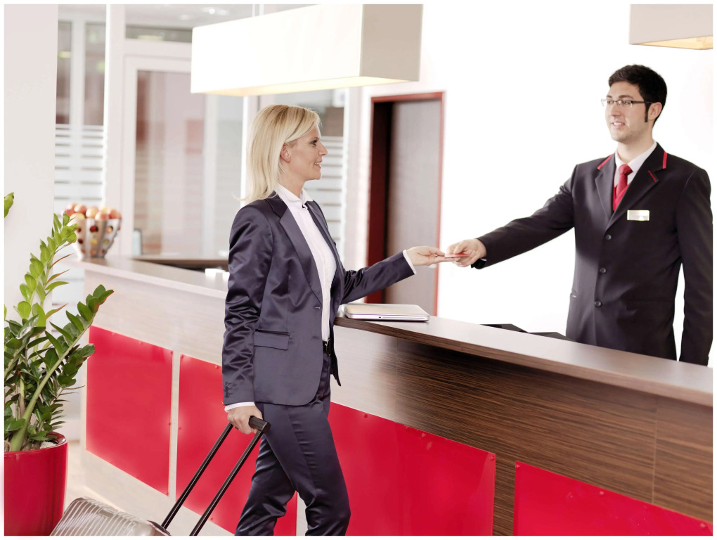 Отель Plaza Inn Amedia Wien