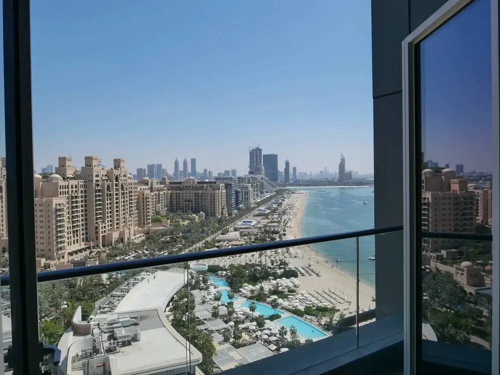 High End 4BR Penthouse With Private Pool and Skyline Views