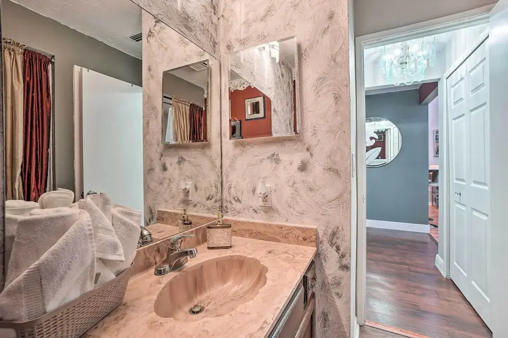 Waterside New Port Richey Condo w/ Pool Access!