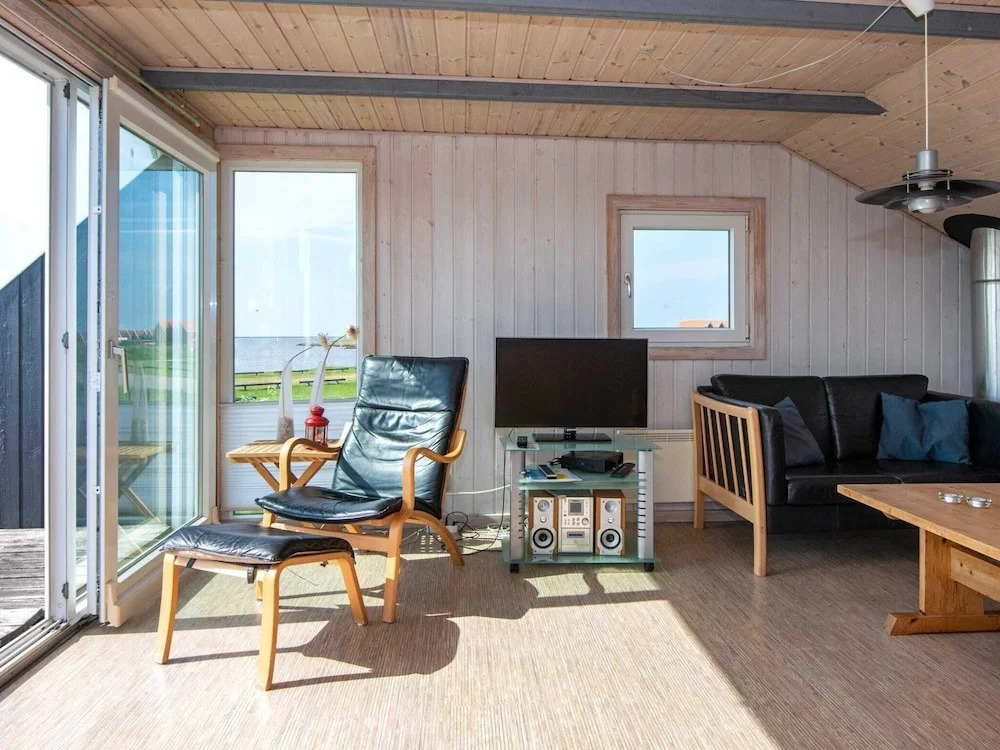 8 person holiday home in Hemmet