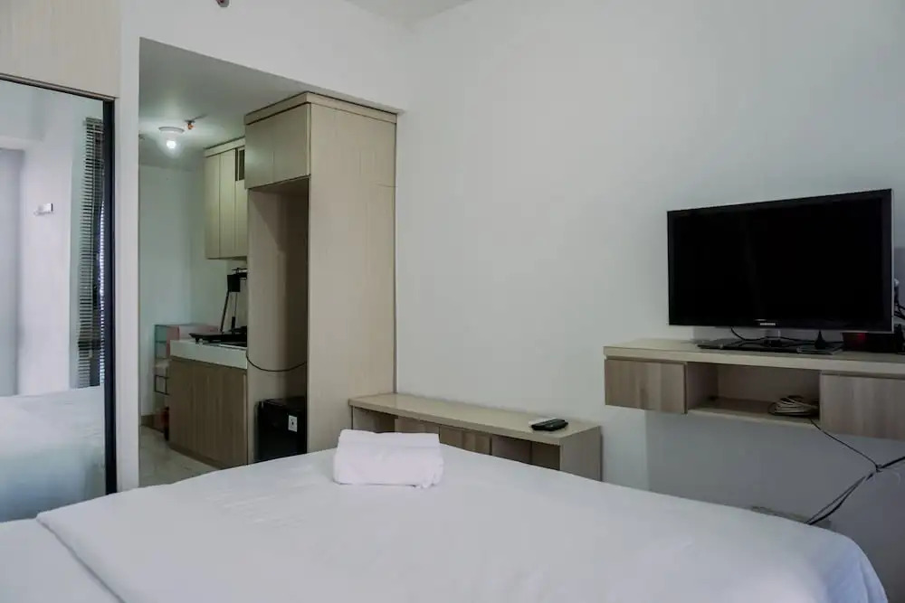 Restful And Homey Studio Apartment M-Town Residence