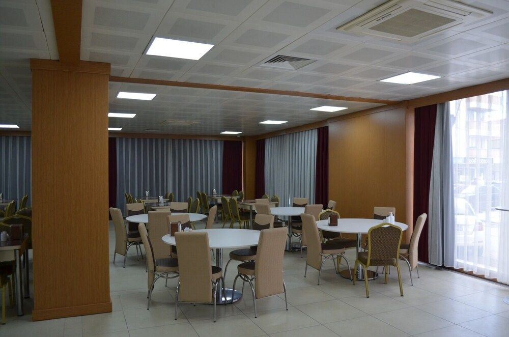 Quars Garden Hotel