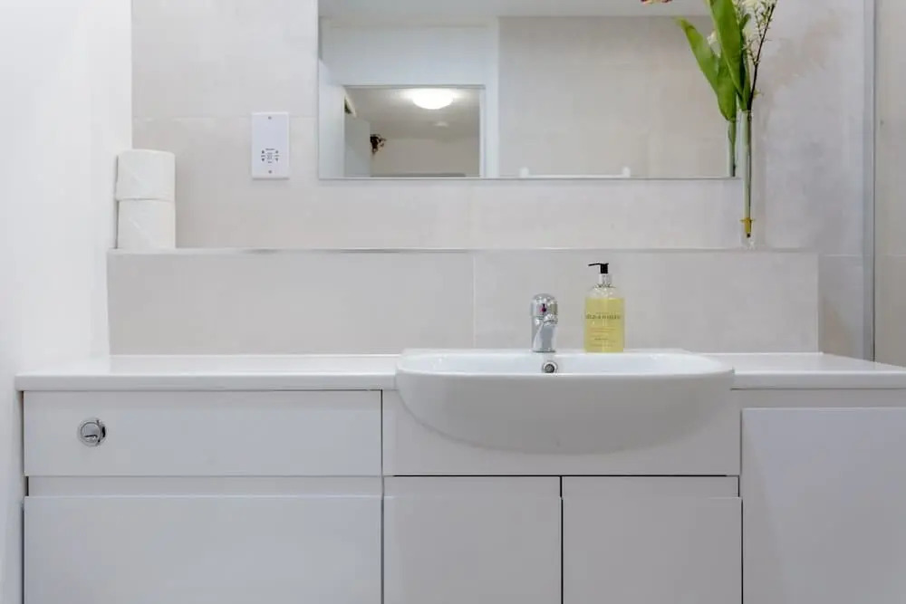 Kensington Gardens 2 Bedroom Flat With a Balcony