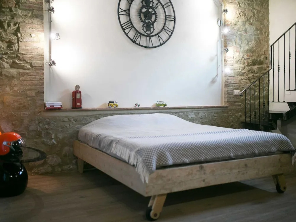 Villa in Cortona with Private Pool