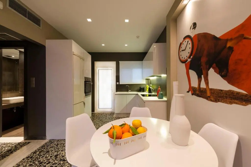 Ma Maison Nο 1, Penthouse, Acropolis and Lycabettus view, Ultra High Speed Internet 300 Mbps, 15' to Acropolis by metro, 1' from Metro Station