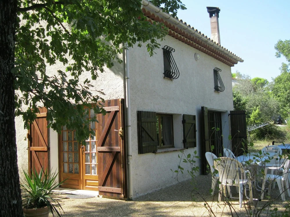 Charming Holiday Home in Draguignan with Swimming Pool