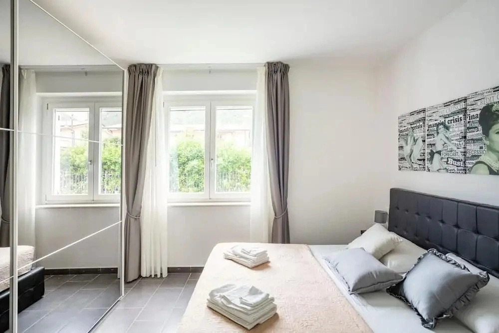 Charming 3-bedroom Apartment in Scenic Sperlonga, Italy