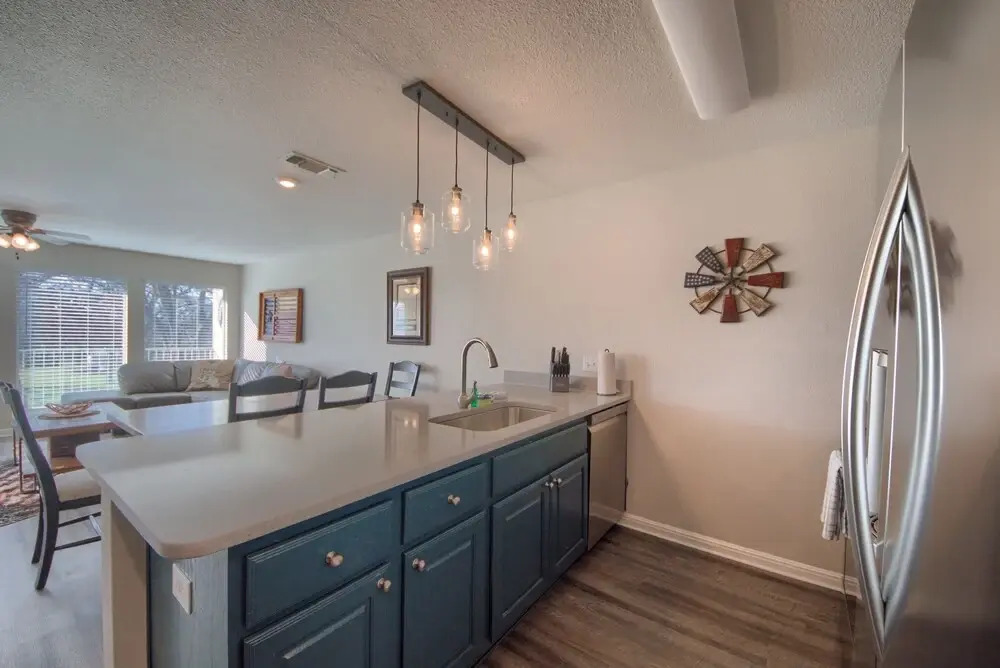 Remington River Ww C201 2 Bedroom Condo by Redawning