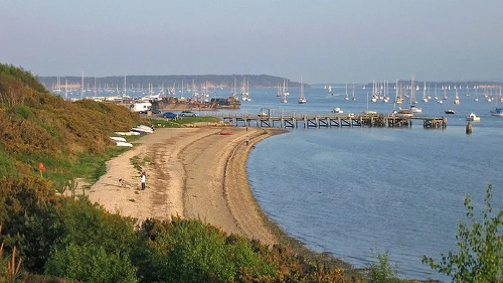 Coxswains Cabin - Moments from Hamworthy Beach and Park