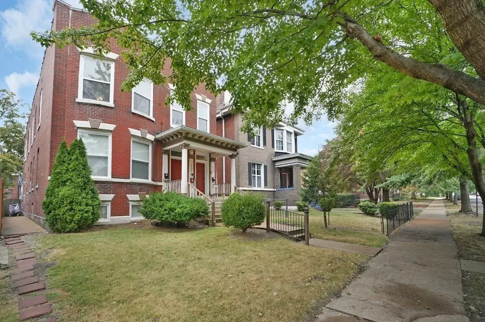 Spacious 3-Bedroom with King Bed