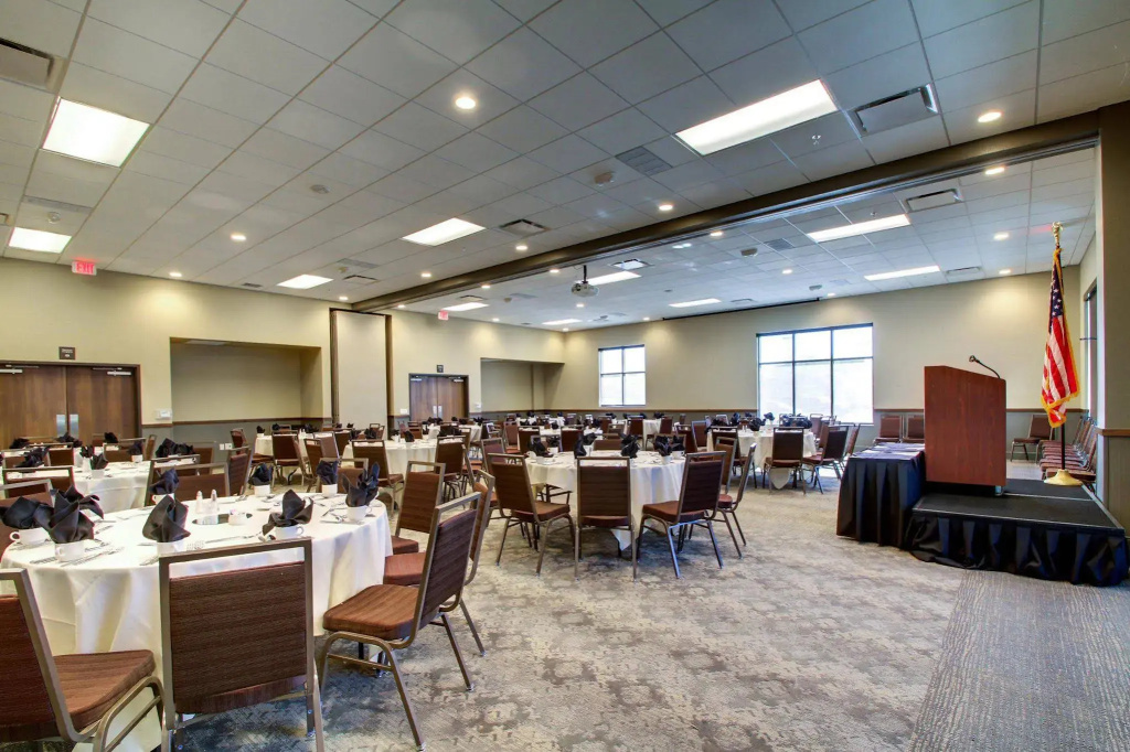 Hampton Inn & Suites Milwaukee West