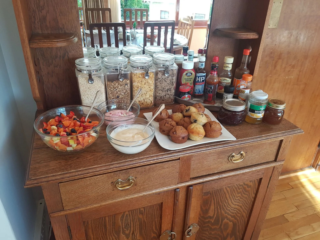 Valley Heights Guest House and B & B