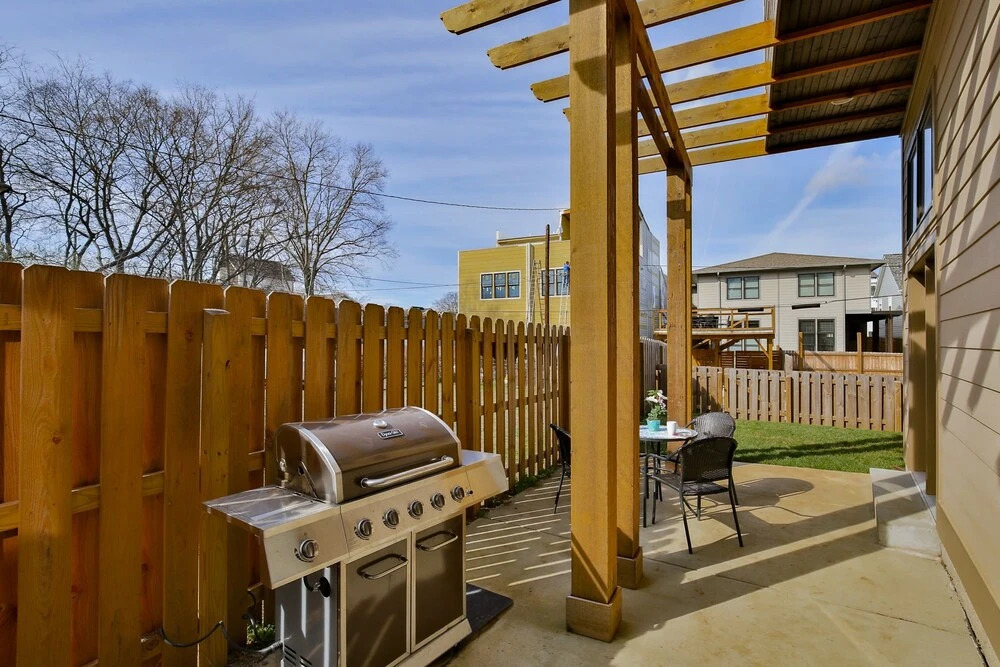 4BR/3BA Music Row House B by RedAwning
