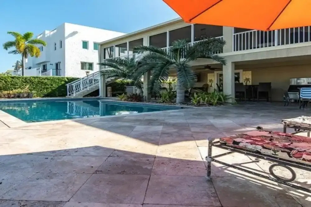 Exceptional Venetian Shores Home With Pool, Dock And Boat Lift. 4 Bedroom Home