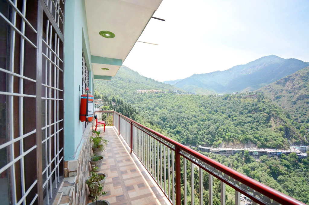 OYO 40171 Mountain Breeze