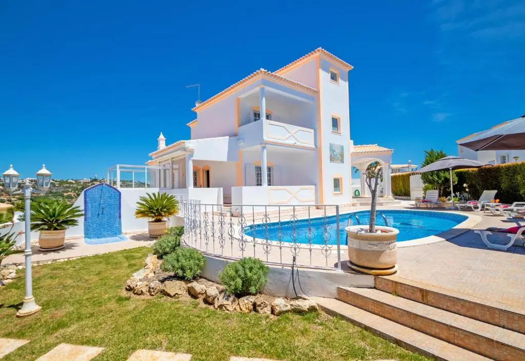 Villa Manihi - Moradia elegante com BBQ e piscina aquecível - Albufeira