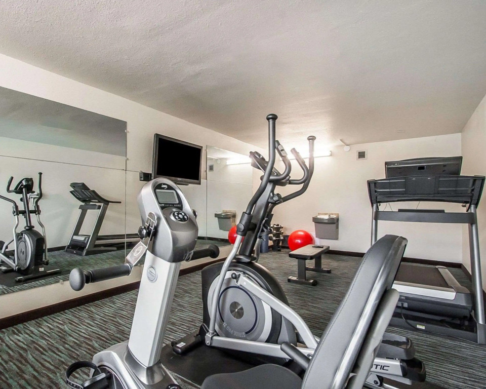 Econo Lodge Inn & Suites Jackson Northwest