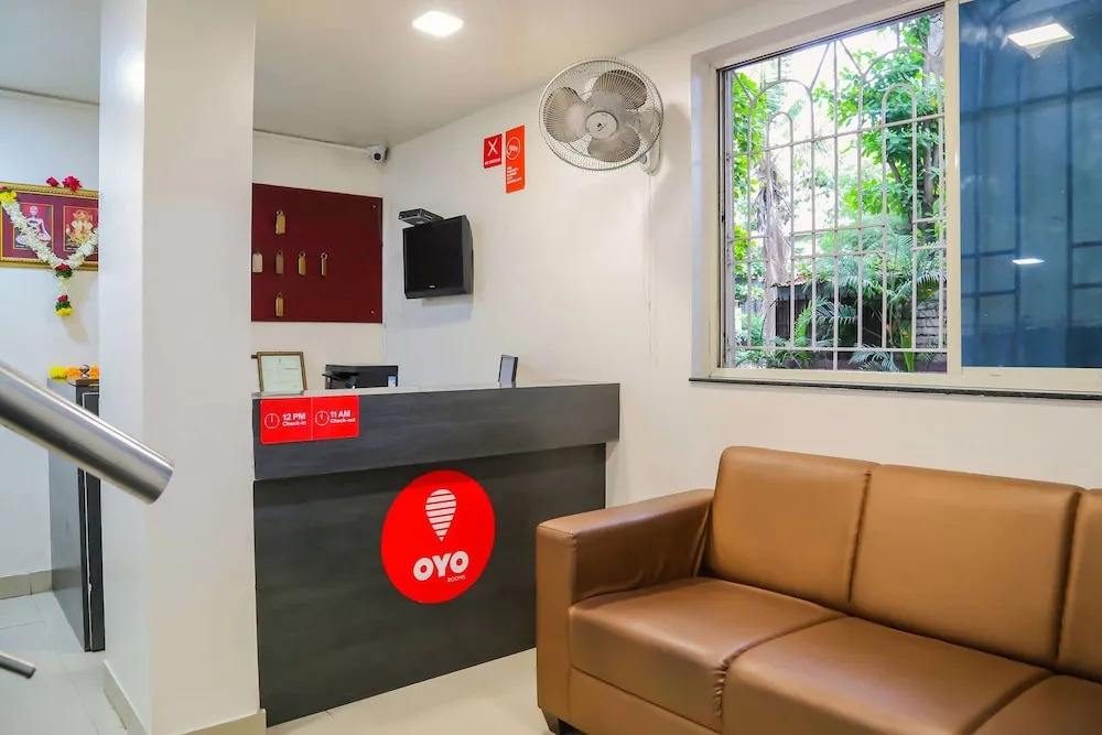 OYO 10678 Hotel Nandanvan