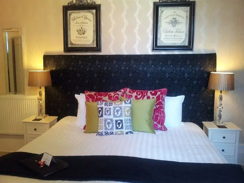 The Ambassador Townhouse