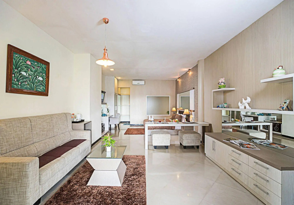Royal Hotel and Villas Trawas
