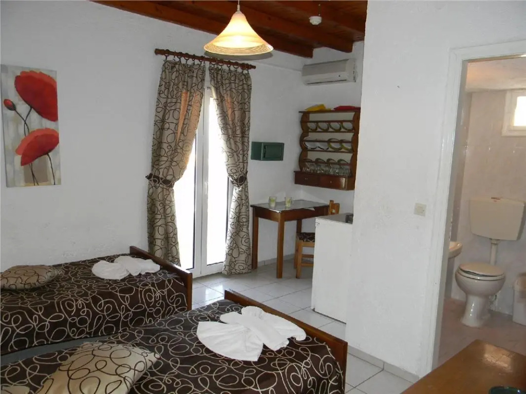 Kastro Beach Apartments