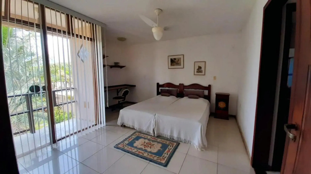 Casa dos Jacarandás com 4 quartos com vista para o mar