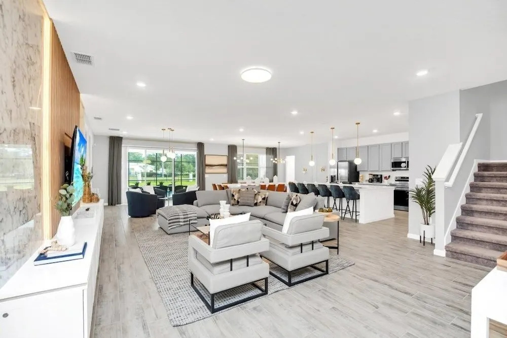 Dynamic 15 Bed With Character Bedrooms Pool, Spa! 15 Villa