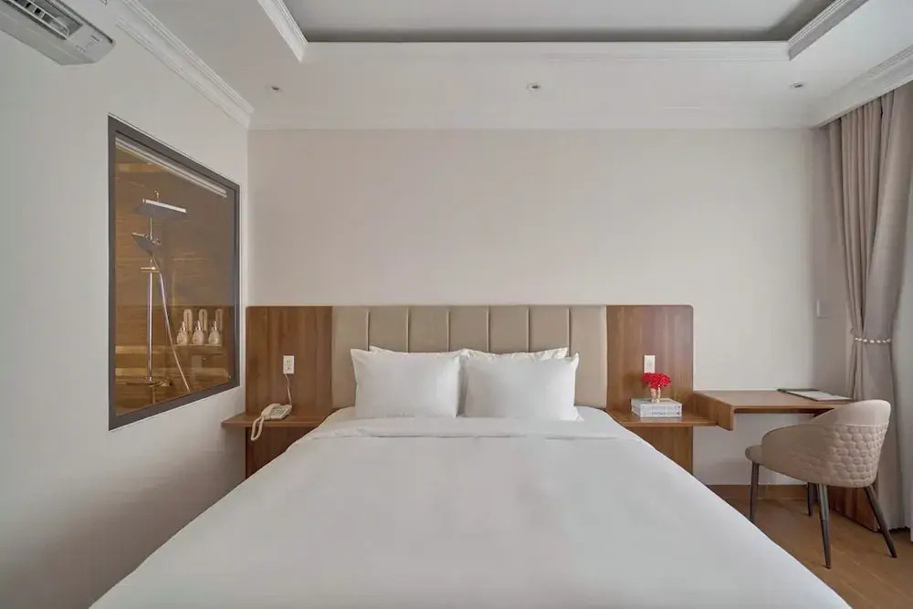 Lyns Hotel