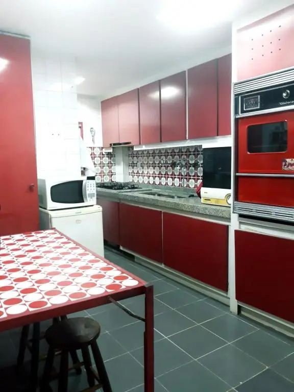 Apartamento TOP em Copacabana na quadra da praia! Sol, praia e muito conforto!