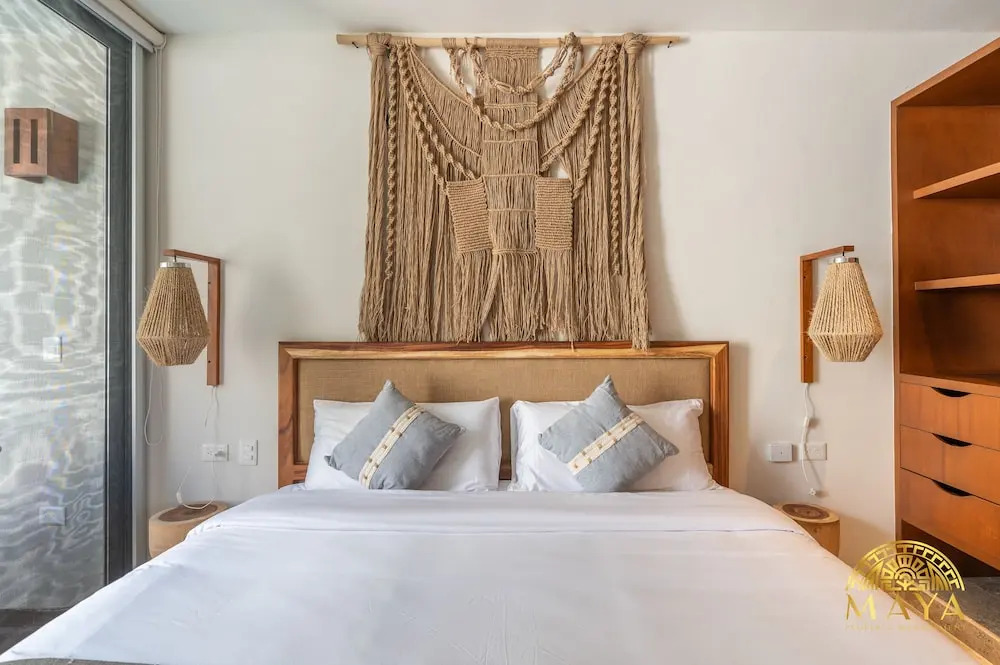 NHOA 102B Lux 1BR Condo Plunge Pool in Aldea Zama