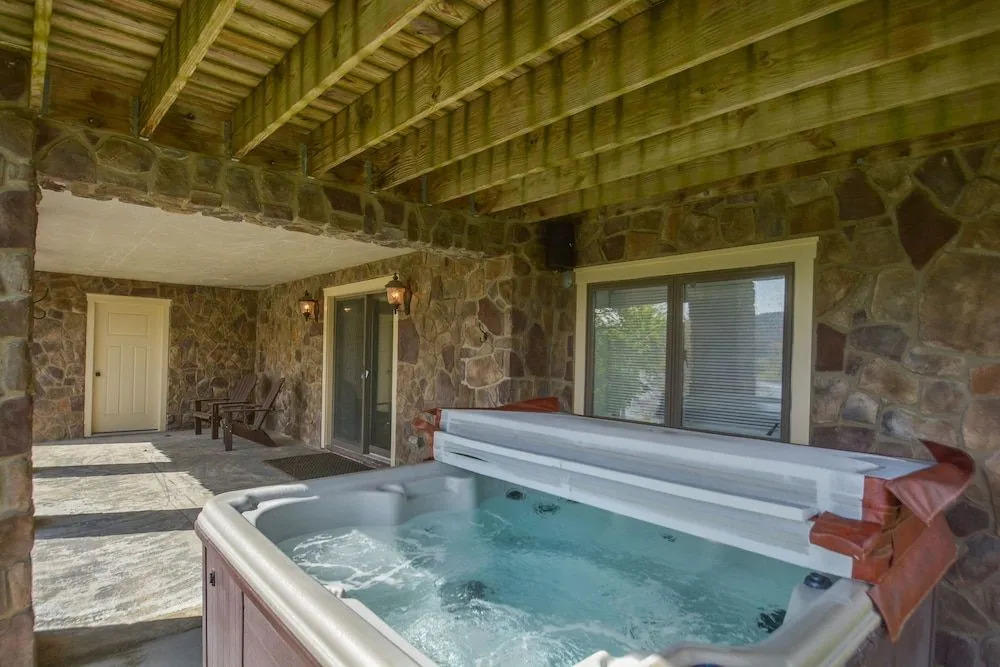 Lake Stone Manor