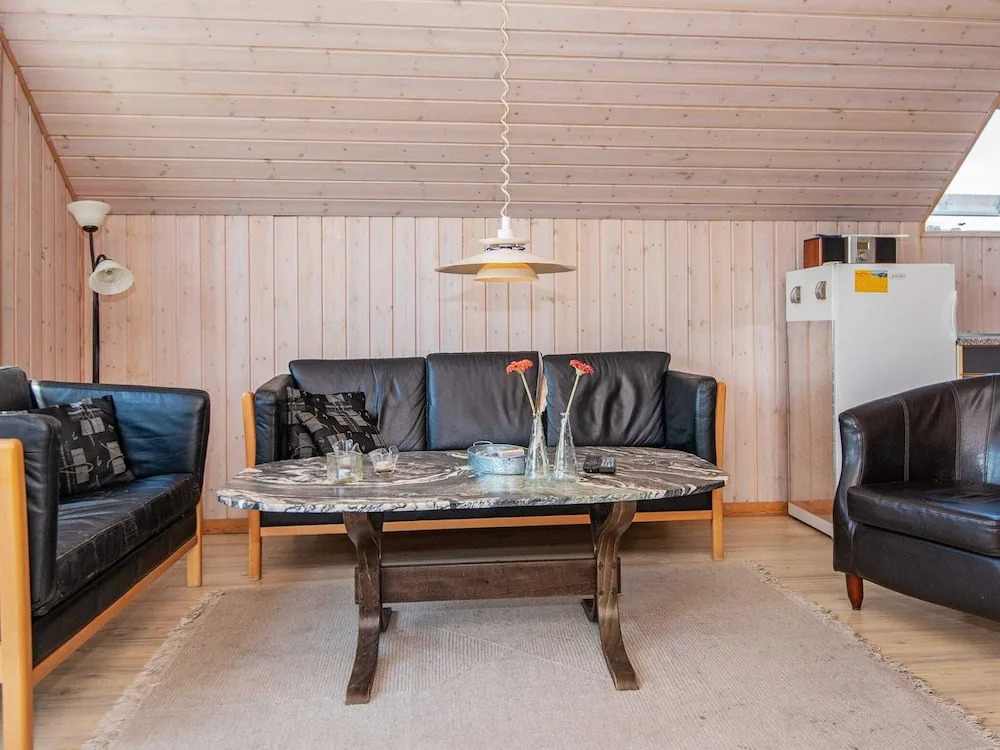 Cozy Holiday Home in HarboÃ¸re near North Sea & Beach