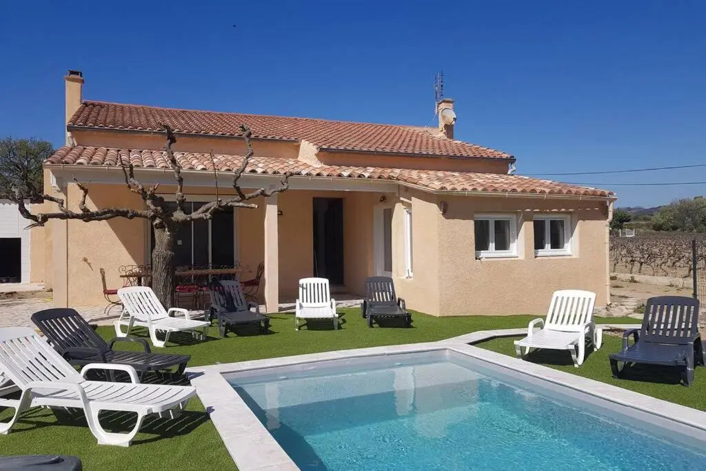 Le Calme En Provence