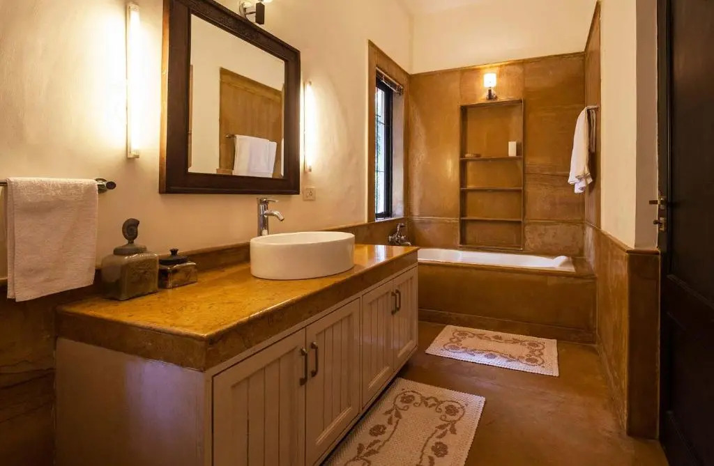 StayVista at La Bougainvillea with Heritage Home