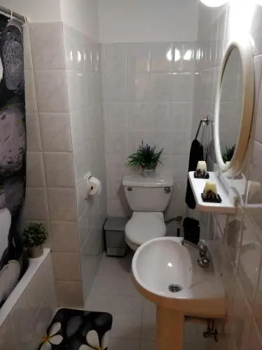 Demetris Apartments
