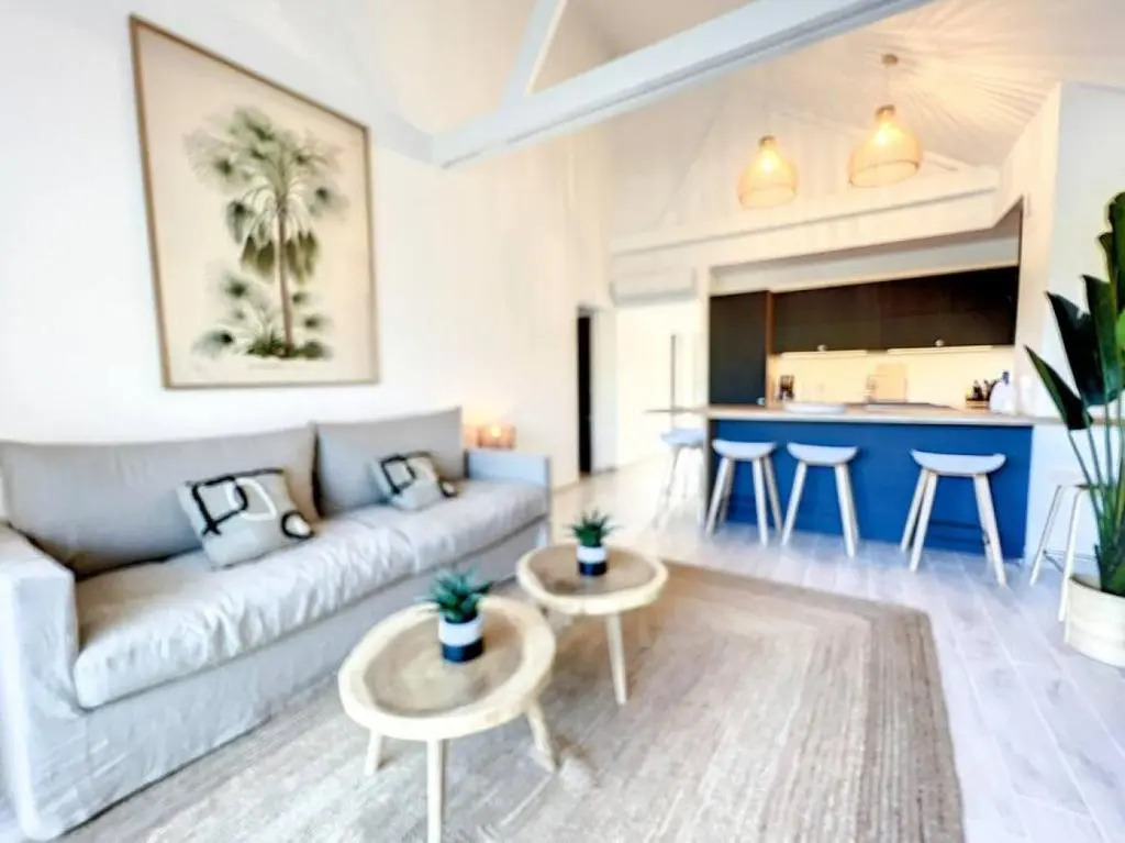 Kalina, beautiful duplex 100m from Orient Bay beach with swimming pool