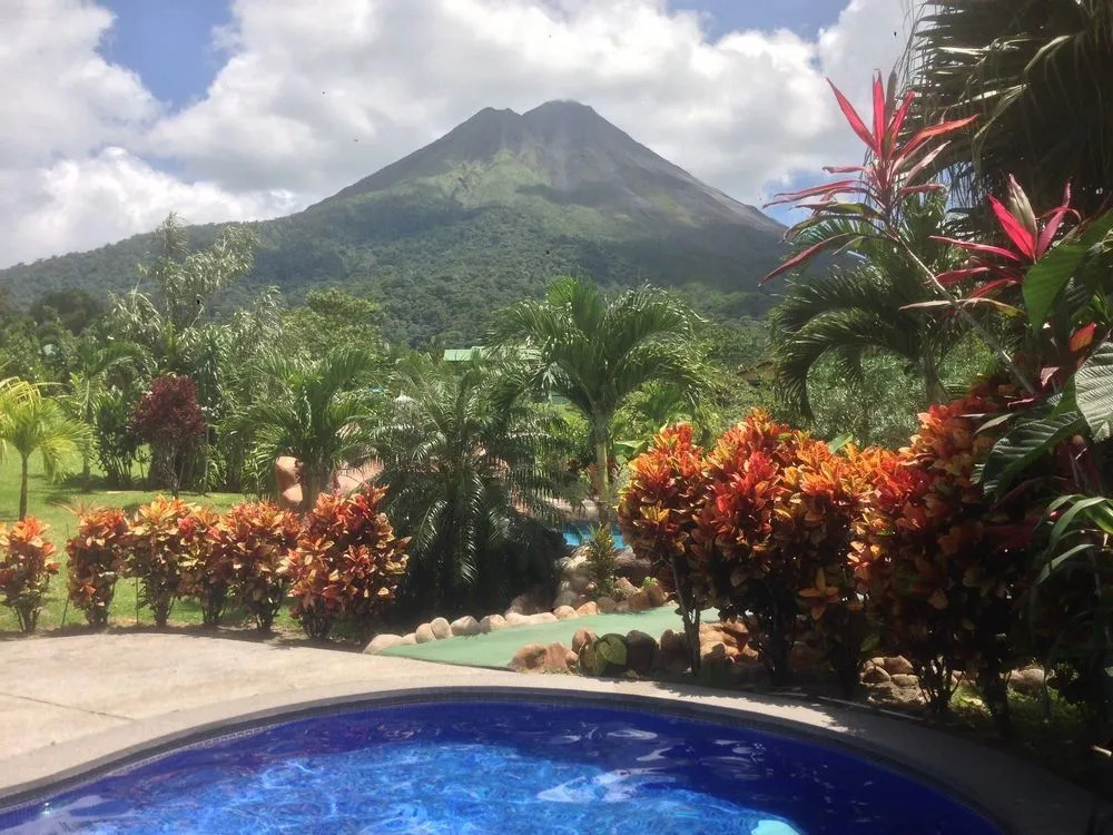 Sueno Dorado Hot Springs Hotel