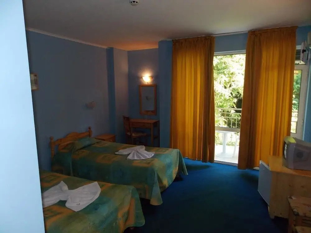 Golden Horn Hotel
