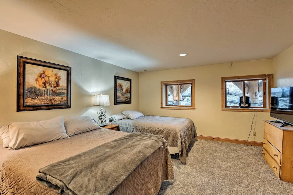 22str-00019 Fairplay High Country Lodge w/ Hot Tub