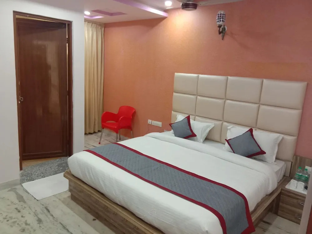 OYO 6893 Hotel Airport View