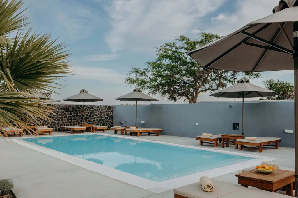 White Lily Suites & Lofts