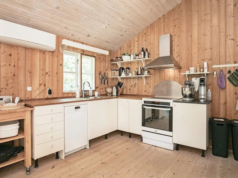 12 person holiday home in Læsø