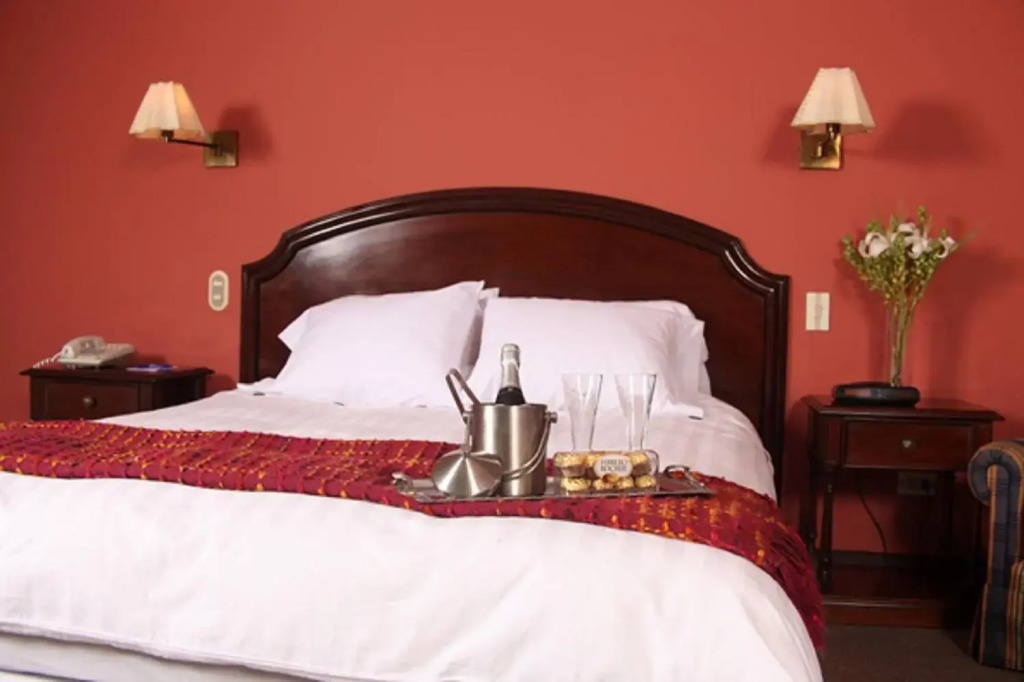 Suites Plaza Las Flores